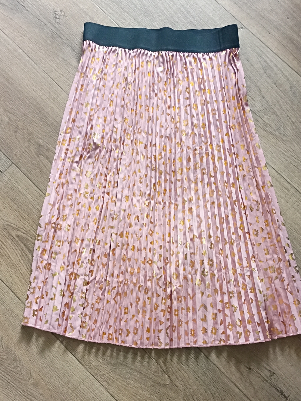 Mauve And Gold LuLaRoe Skirt Shimmery And Pleated NWOT